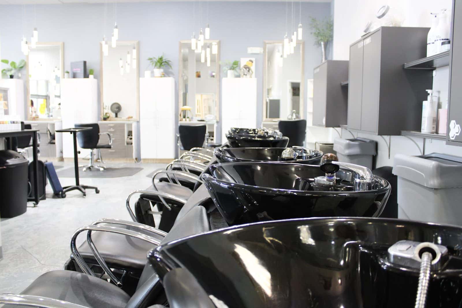 Honi and Hive Salon Spa — Hair Salons & Barbers photo 3 of 5