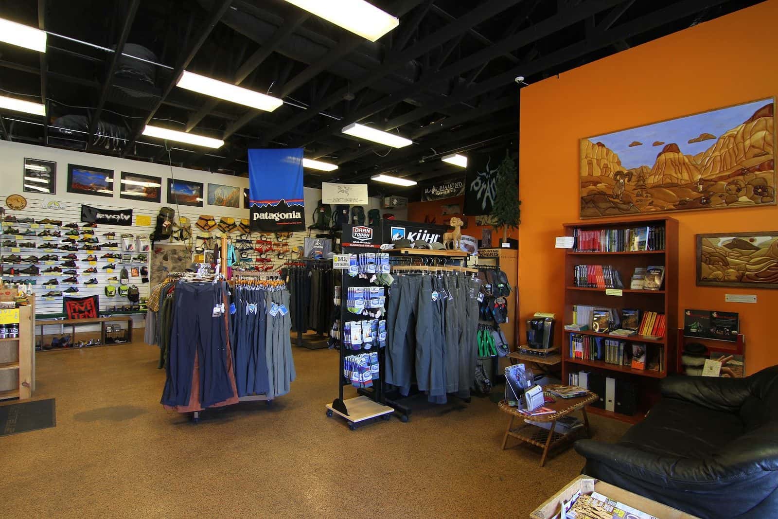 Desert Rock Sports — Retail & Boutiques photo 2 of 5