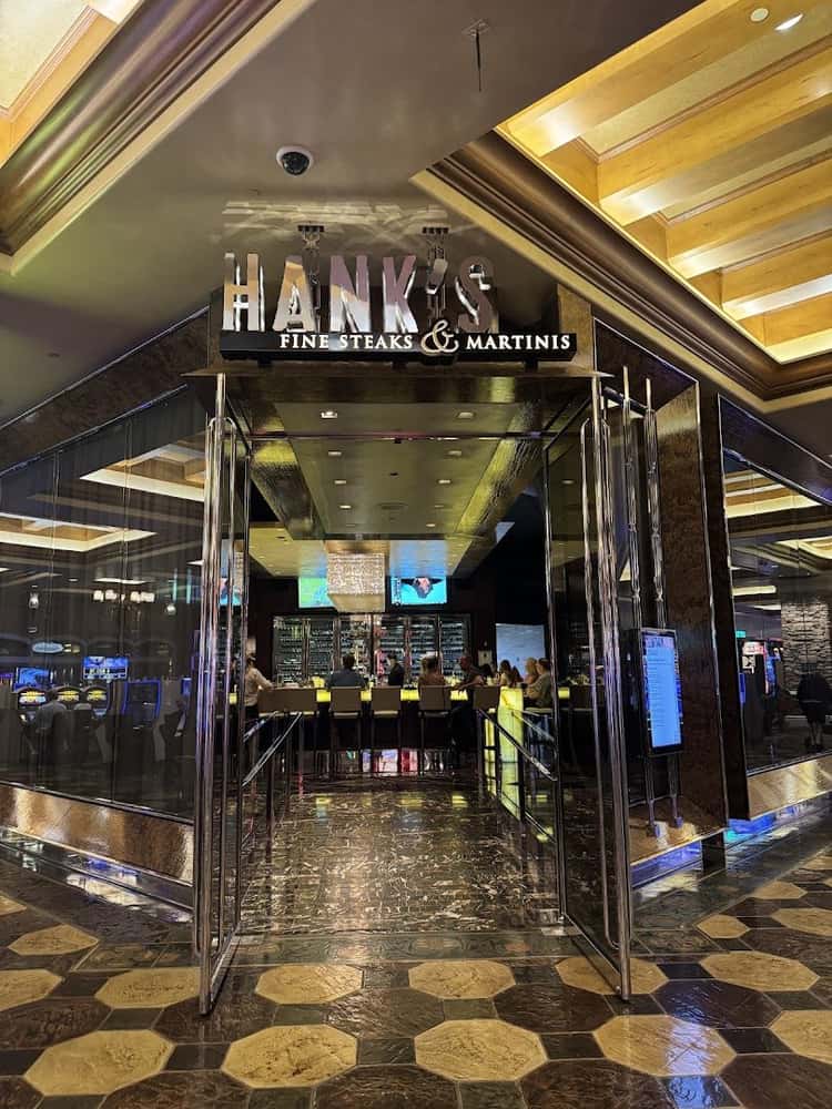 Hank's Fine Steaks & Martinis