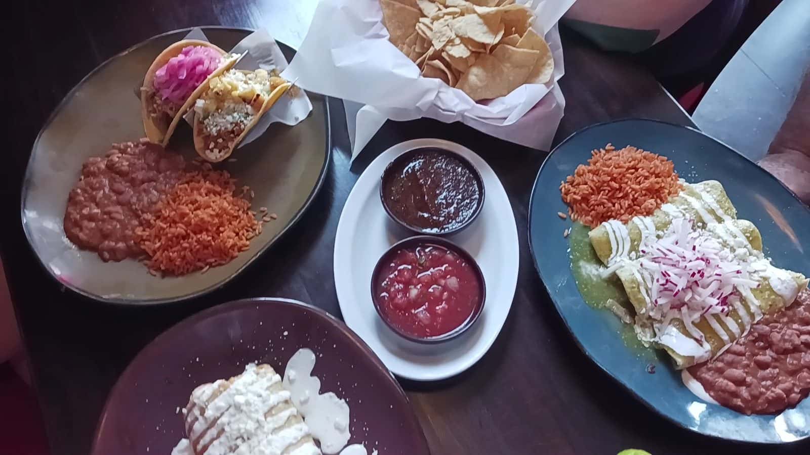 Hussong's Mexican Cantina (Boca Park) — Restaurants photo 2 of 5