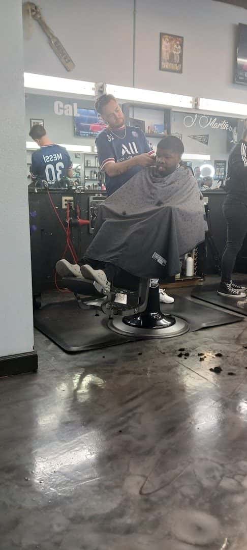 MasterPiece Raiders Barbershop — Retail & Boutiques photo 2 of 5