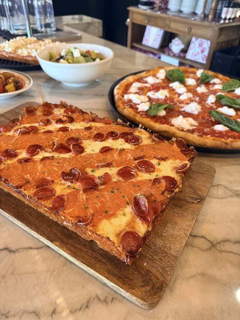 Good Pie — Restaurants photo 3 of 5