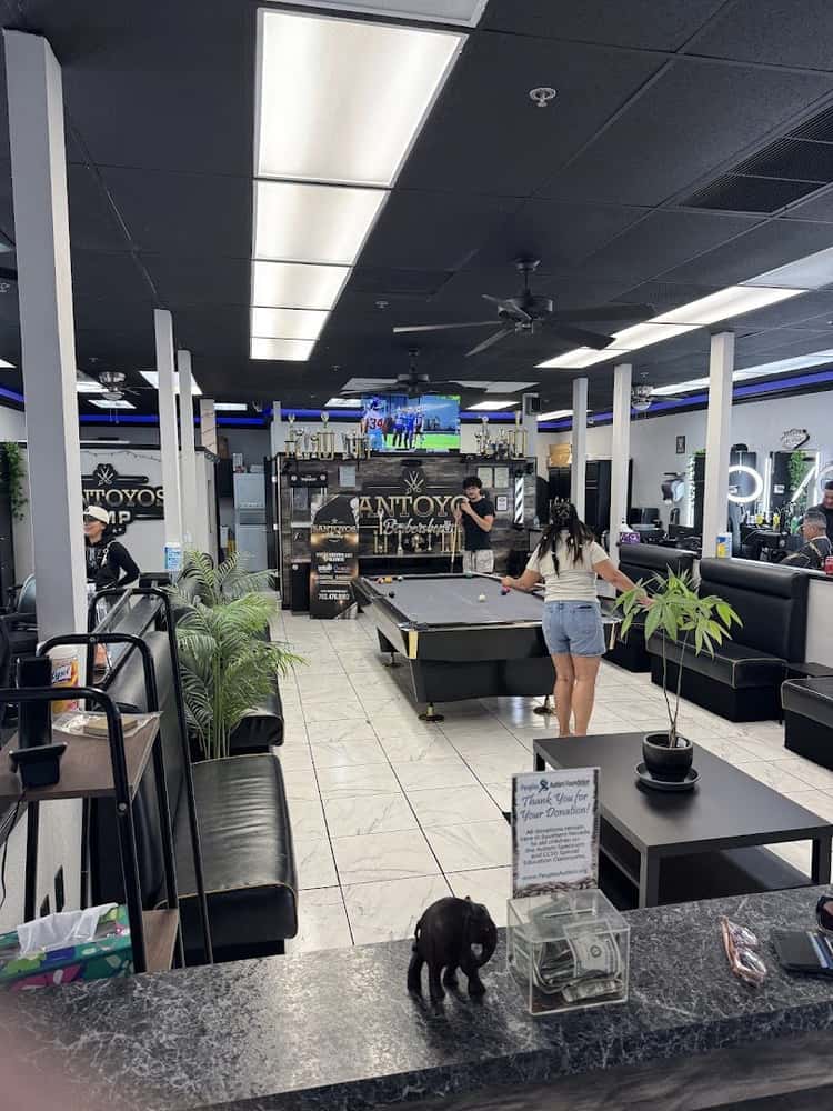 Santoyos Barbershop