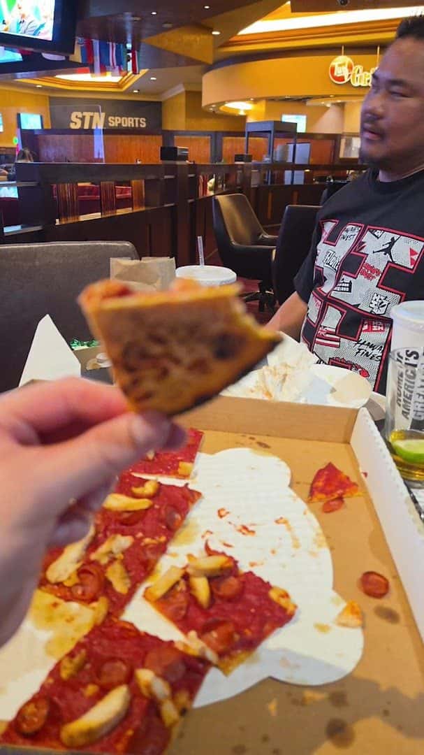 Pizza Rock — Restaurants photo 2 of 5