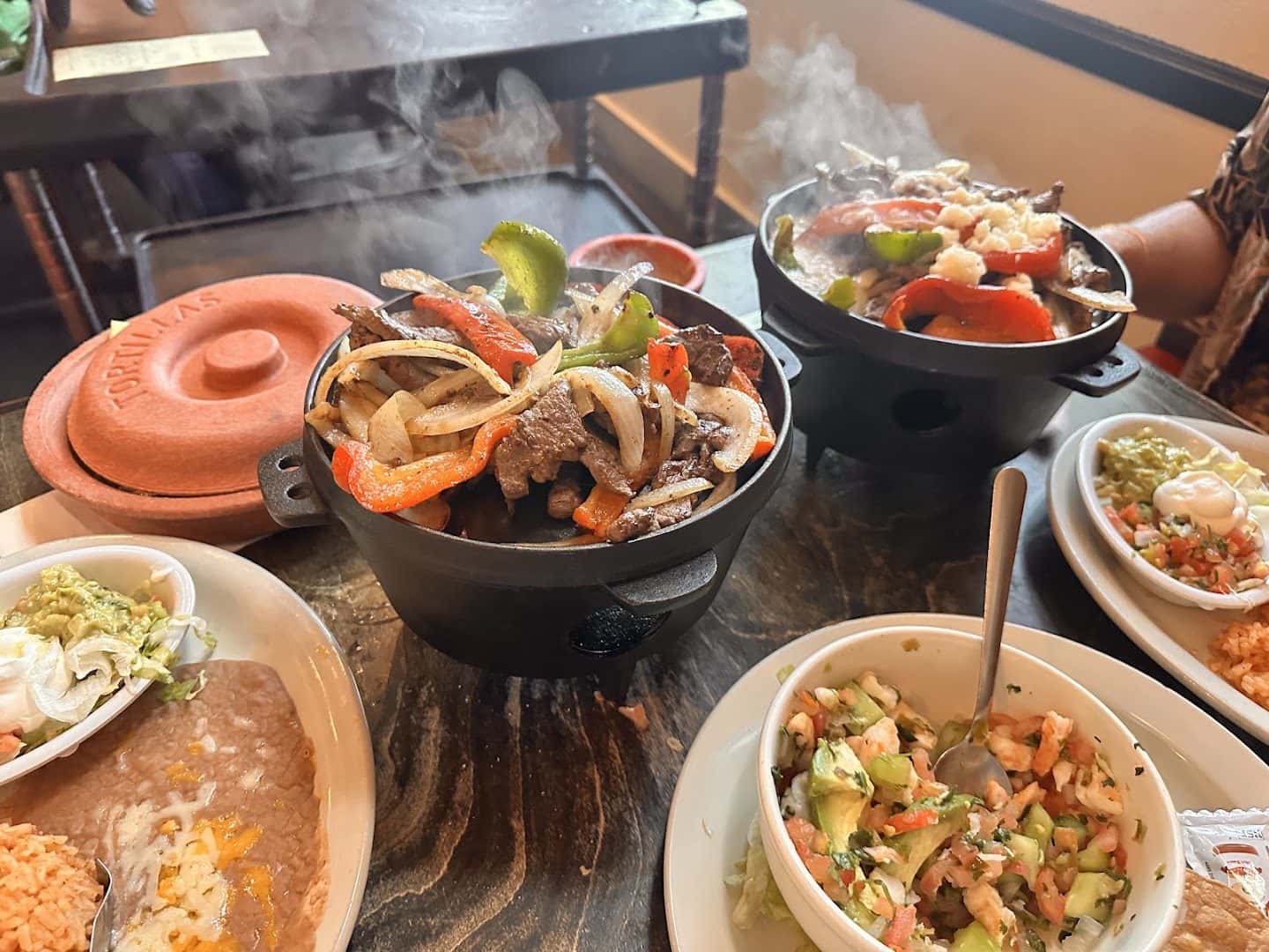 Juan's Flaming Fajitas & Cantina — Restaurants photo 3 of 5