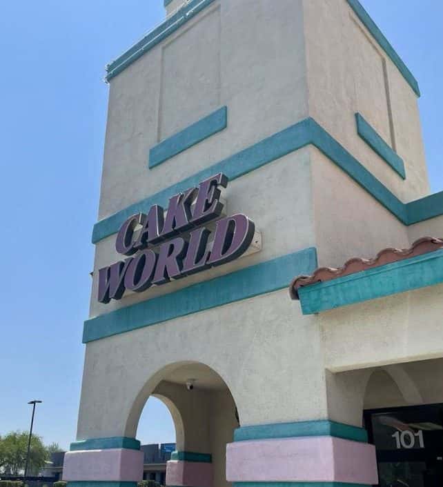 Cake World