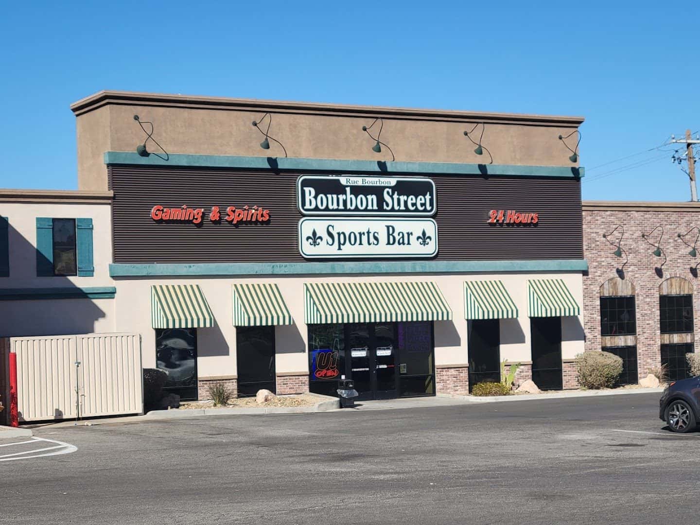 Bourbon Street Sports Bar — Bars & Breweries photo 1 of 5