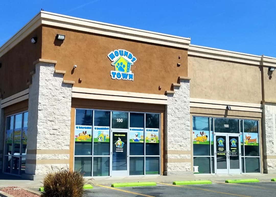 Hounds Town - Henderson — Auto Services photo 2 of 5