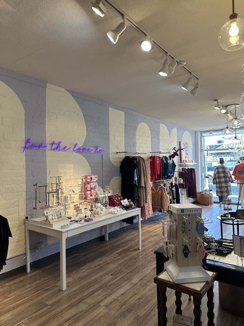 For the love, LV — Retail & Boutiques photo 2 of 5