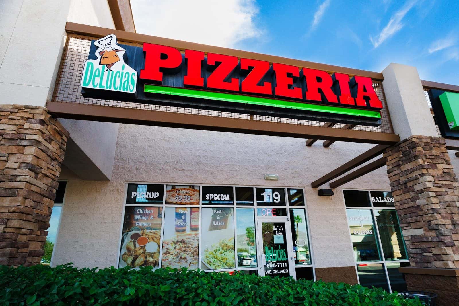 DeLucias Pizzeria — Restaurants photo 1 of 5