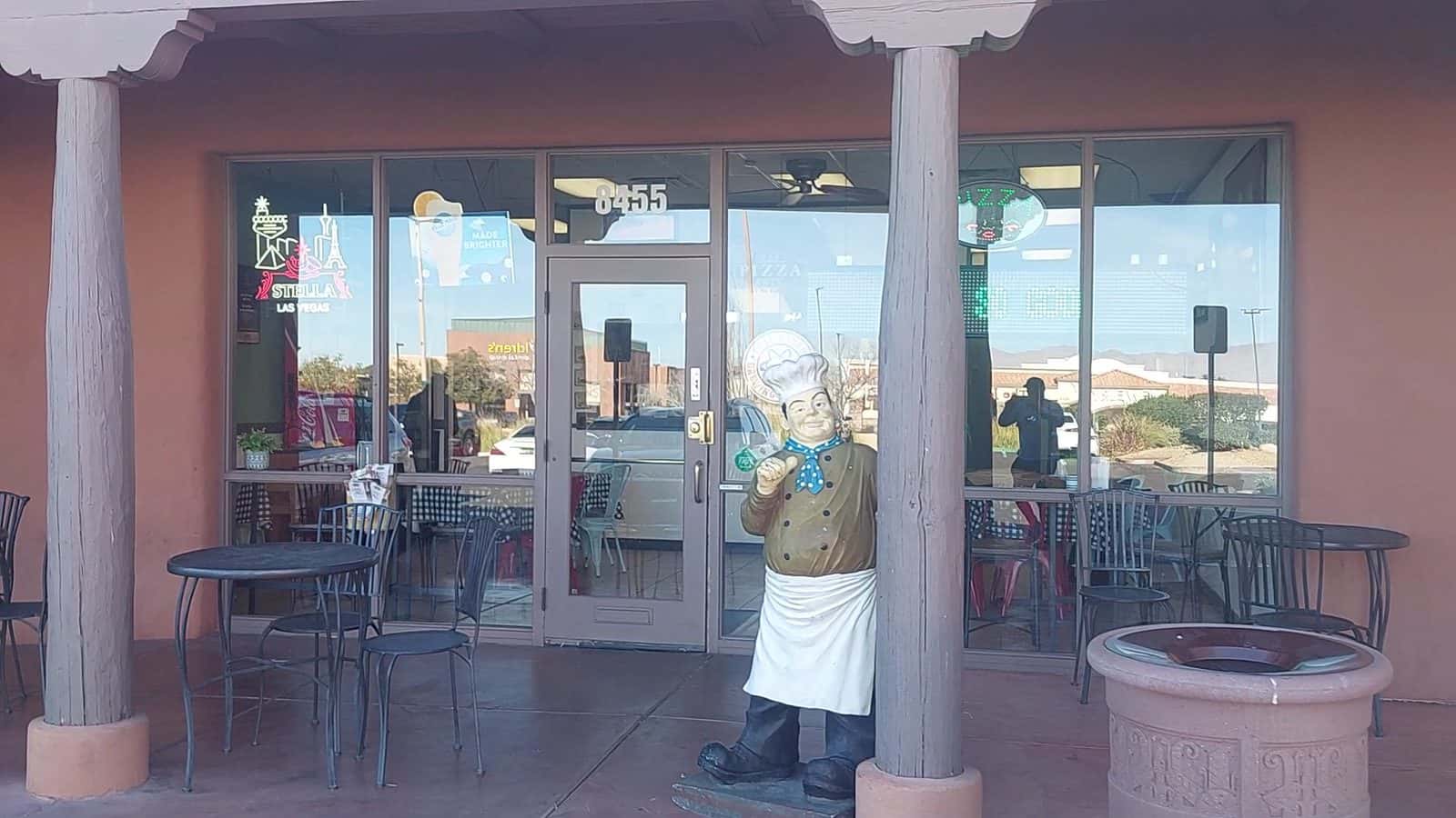 Red Rock Pizza — Restaurants photo 2 of 5