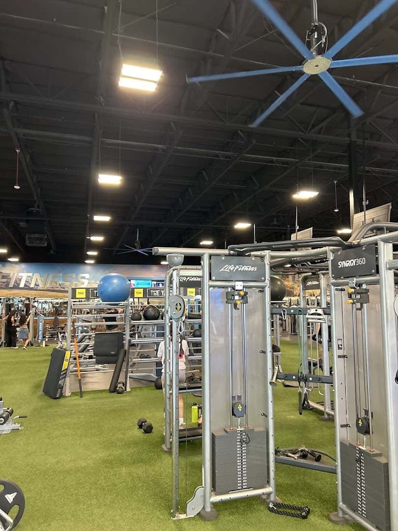 EōS Fitness — Fitness & Gyms photo 3 of 5