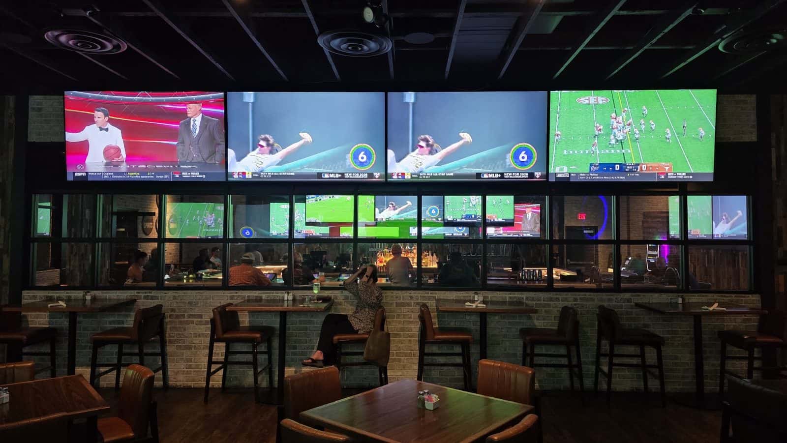 Seventy Six Aliante by Station Casinos — Bars & Breweries photo 2 of 5