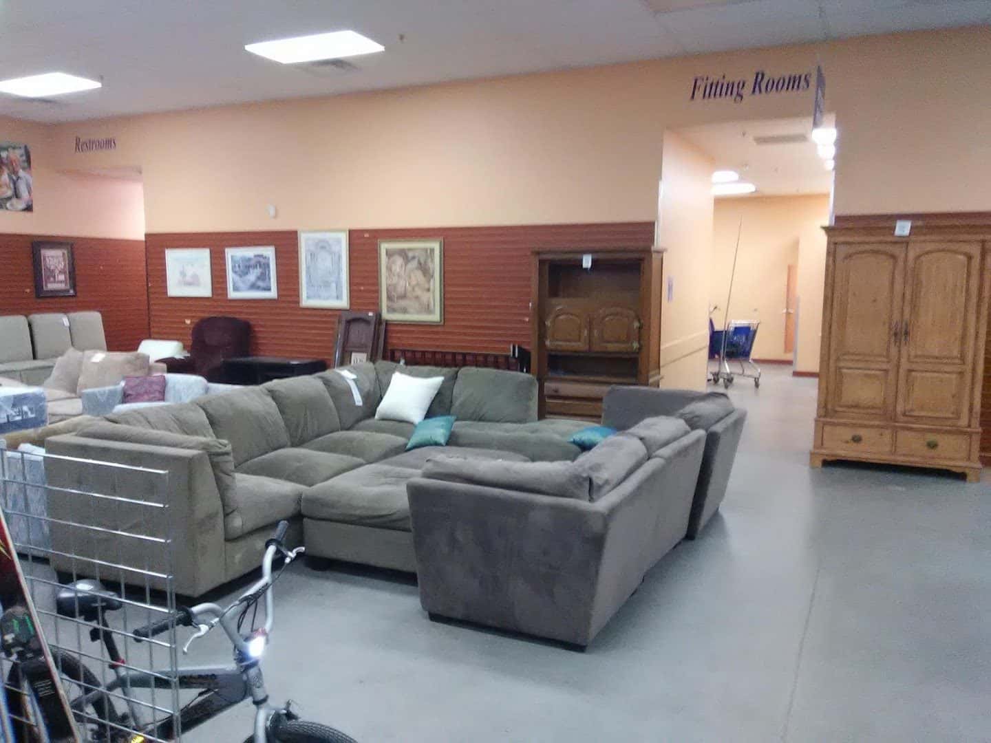 Goodwill Retail Store and Donation Center — Retail & Boutiques photo 3 of 5