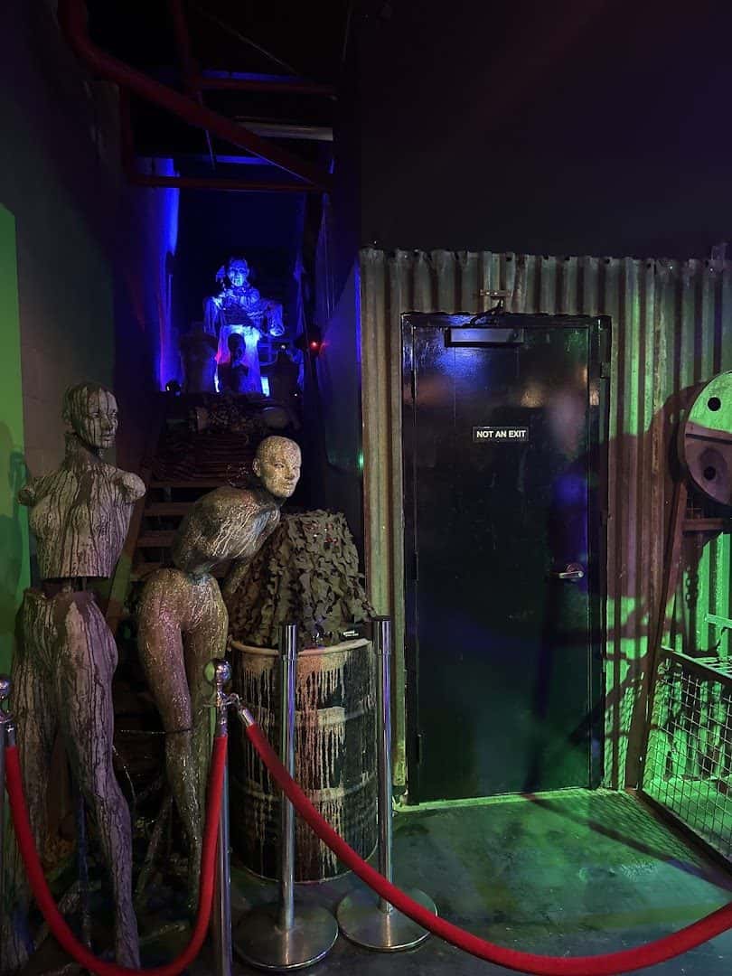 Escape Blair Witch — Family Fun & Recreation photo 3 of 5