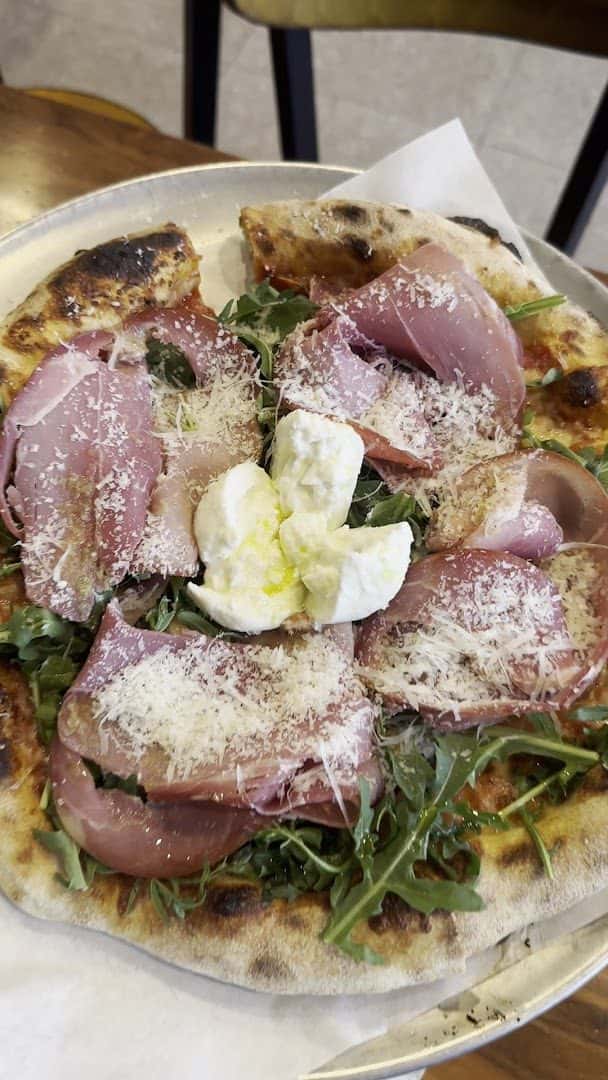 Solamente Pizza — Restaurants photo 2 of 5