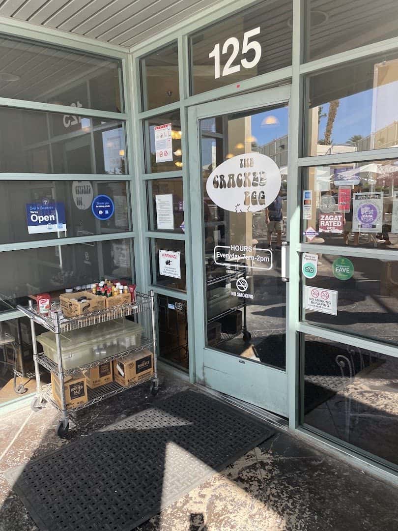 The Cracked Egg — Restaurants photo 1 of 5