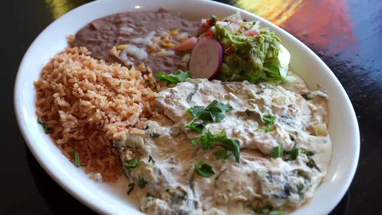 Chavelos Mexican Bar & Grill — Restaurants photo 2 of 5