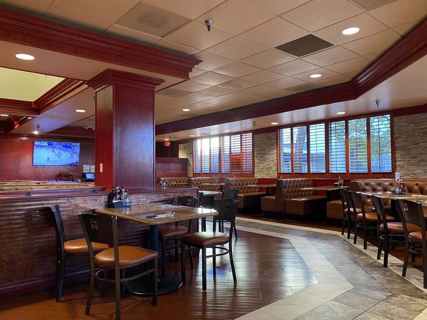 Village Pub & Casino — Restaurants photo 3 of 5