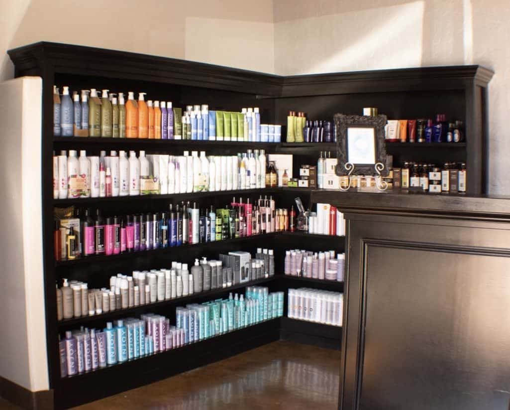 Backstage Beauty Salon in Las Vegas — Hair Salons & Barbers photo 2 of 5
