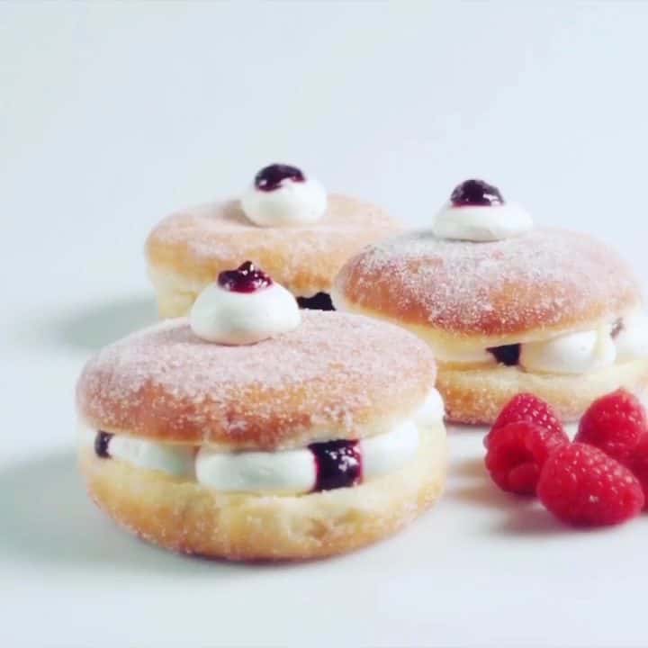 Pinkbox Doughnuts — Coffee Shops & Cafes photo 2 of 5