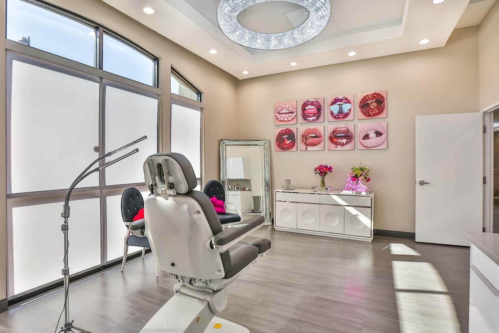 Flawless Medspa Las Vegas — Retail & Boutiques photo 1 of 5