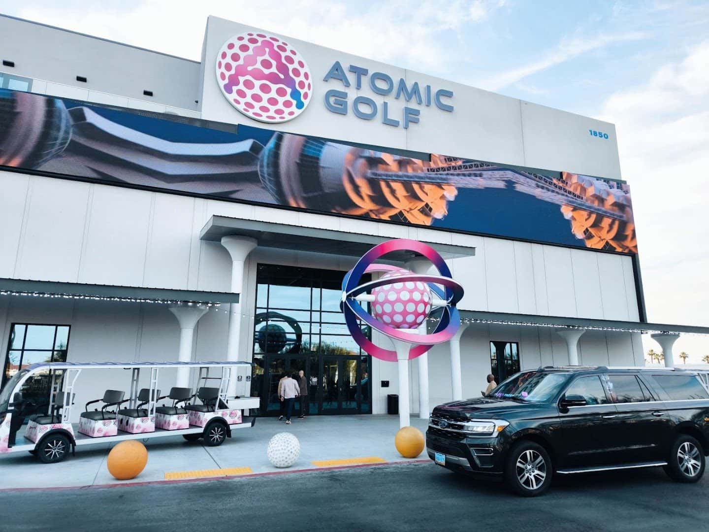 Atomic Golf — Restaurants photo 1 of 5