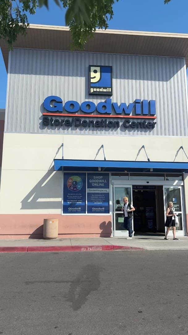 Goodwill Retail Store and Donation Center — Retail & Boutiques photo 1 of 5