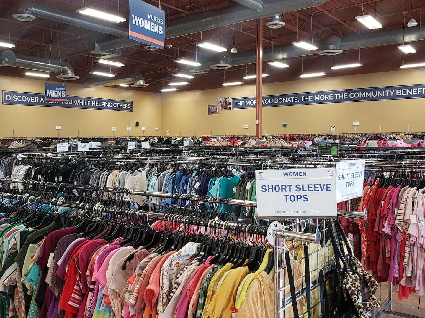 Goodwill Retail Store and Donation Center — Retail & Boutiques photo 3 of 5