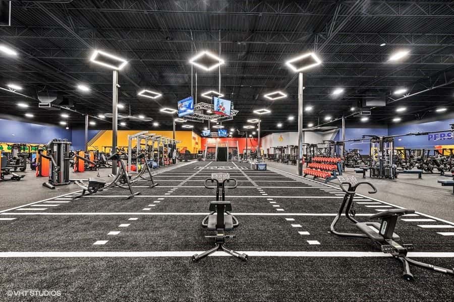 Crunch Fitness - Green Valley — Fitness & Gyms photo 1 of 5