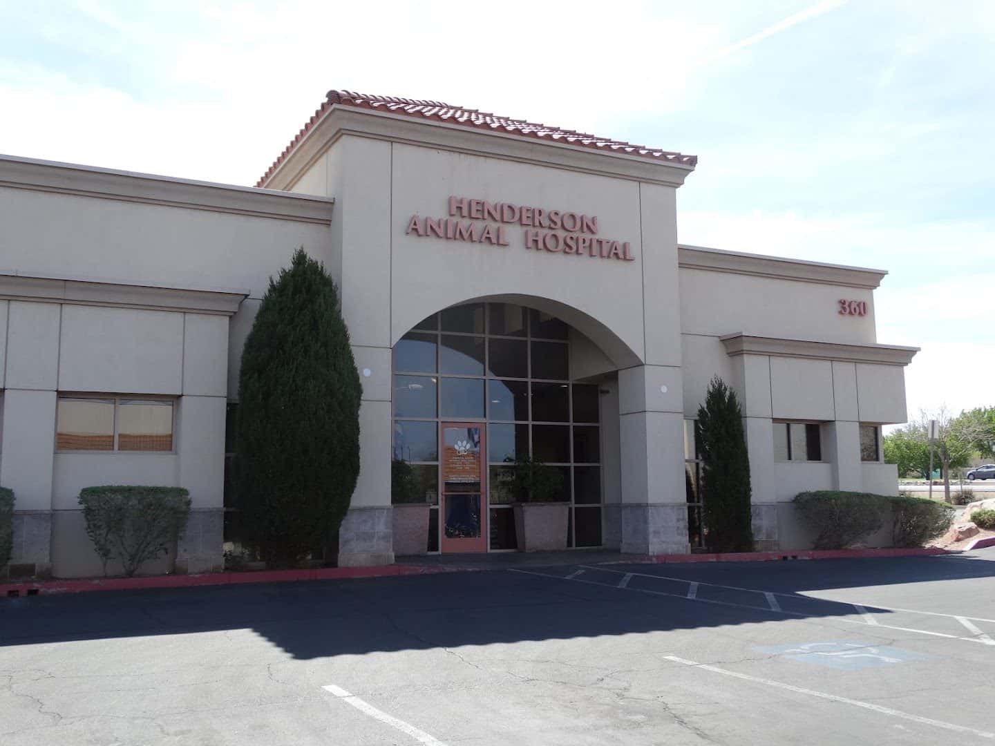 Henderson Animal Hospital — Retail & Boutiques photo 2 of 5