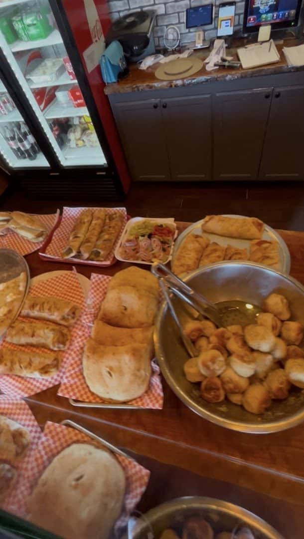 Rocco's NY Pizza - Centennial — Restaurants photo 2 of 5