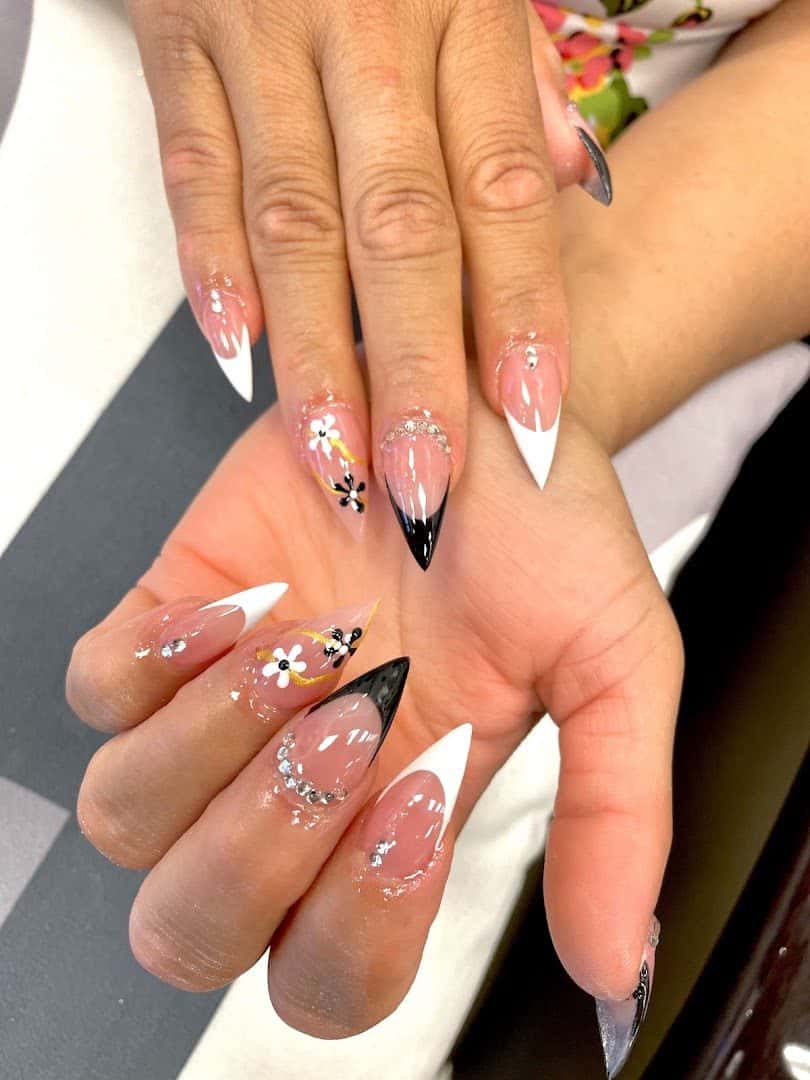 Majestic Nail Lounge — Nail Salons & Spas photo 3 of 5