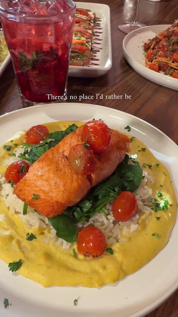 Mimi's Cafe — Coffee Shops & Cafes photo 1 of 5