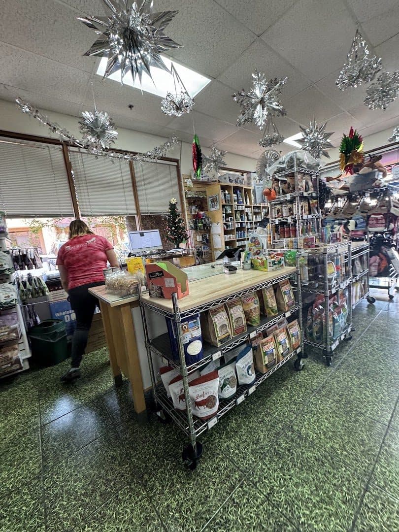 Healthy Tails LV — Retail & Boutiques photo 1 of 5