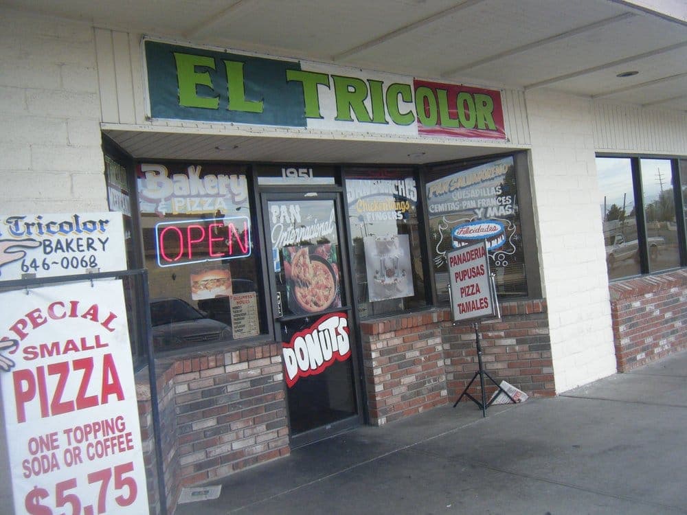 Tricolor Bakery — Bakeries & Desserts photo 1 of 5