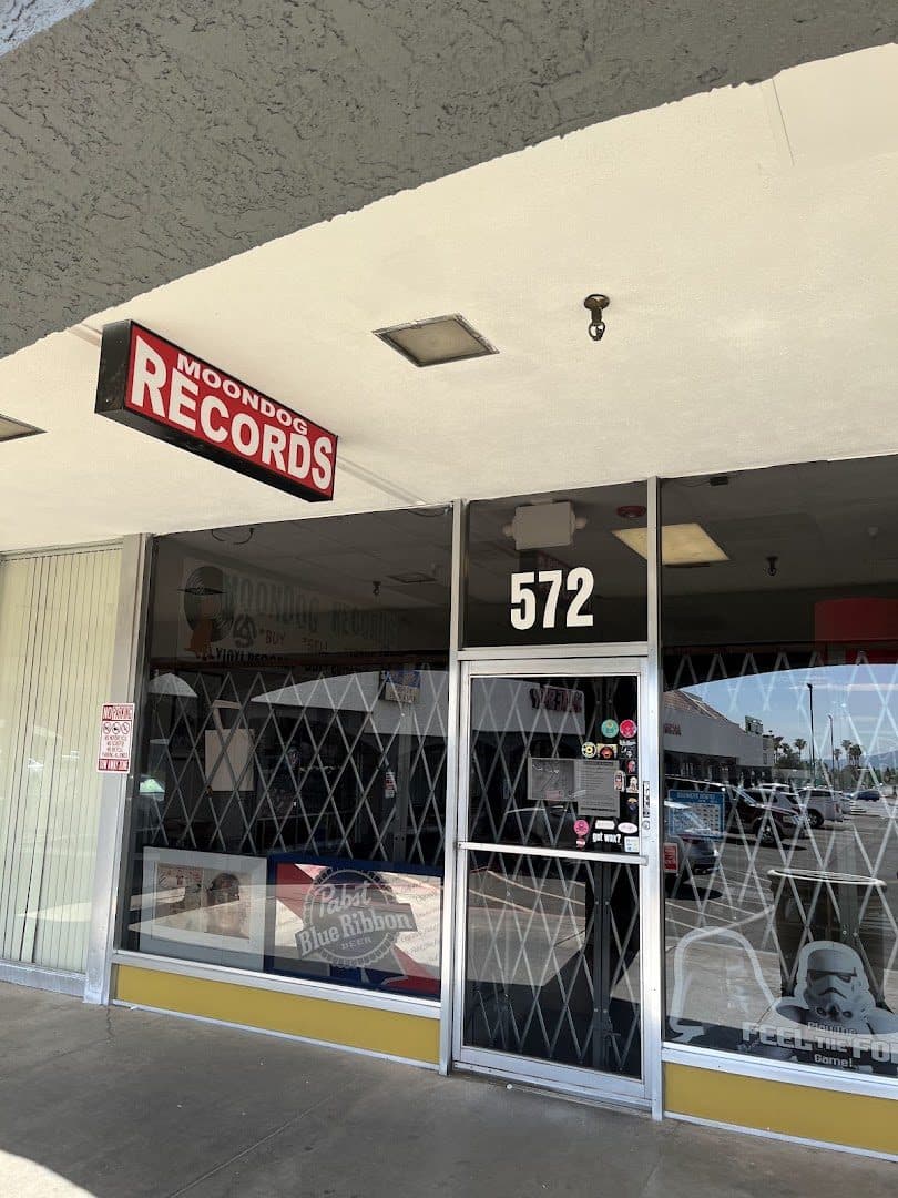 Moondog Records — Retail & Boutiques photo 1 of 5