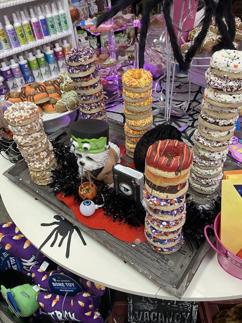 Woof Gang Bakery & Grooming Henderson — Bakeries & Desserts photo 1 of 5