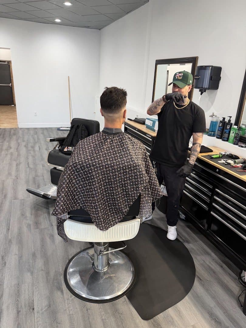 The club barber shop — Retail & Boutiques photo 1 of 5