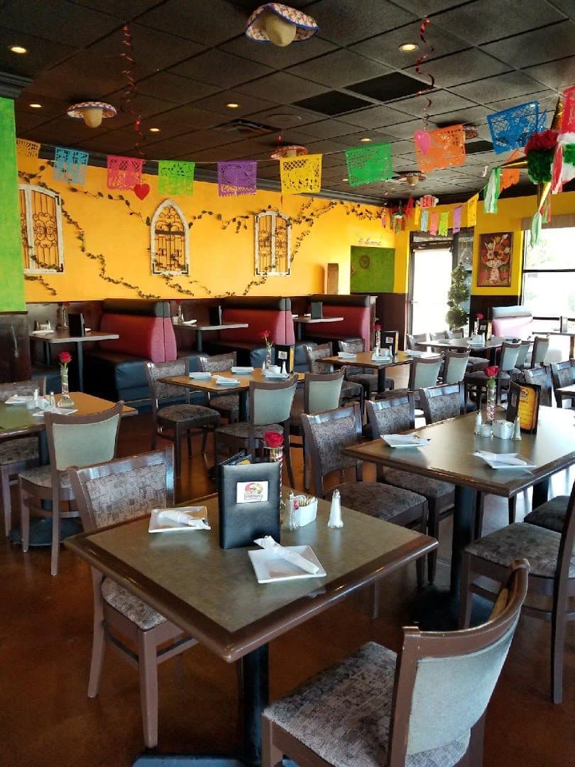Chavelos Mexican Bar & Grill