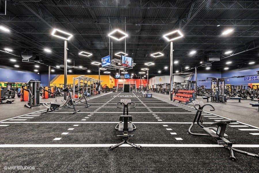 Crunch Fitness - Green Valley — Fitness & Gyms photo 1 of 5