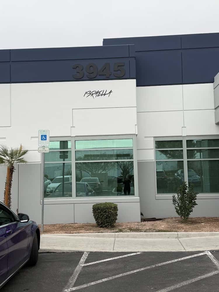 Shop Israella