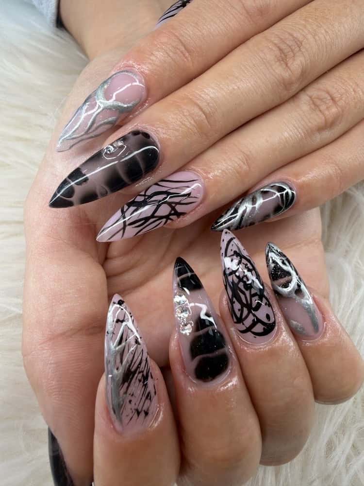 True Nails