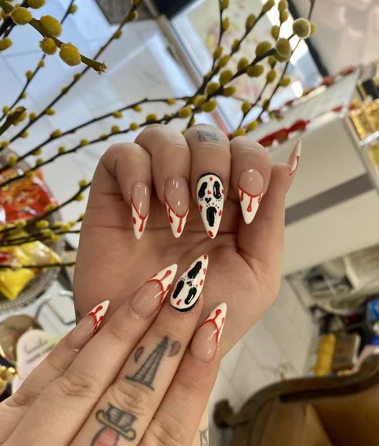 Miley’s Nails