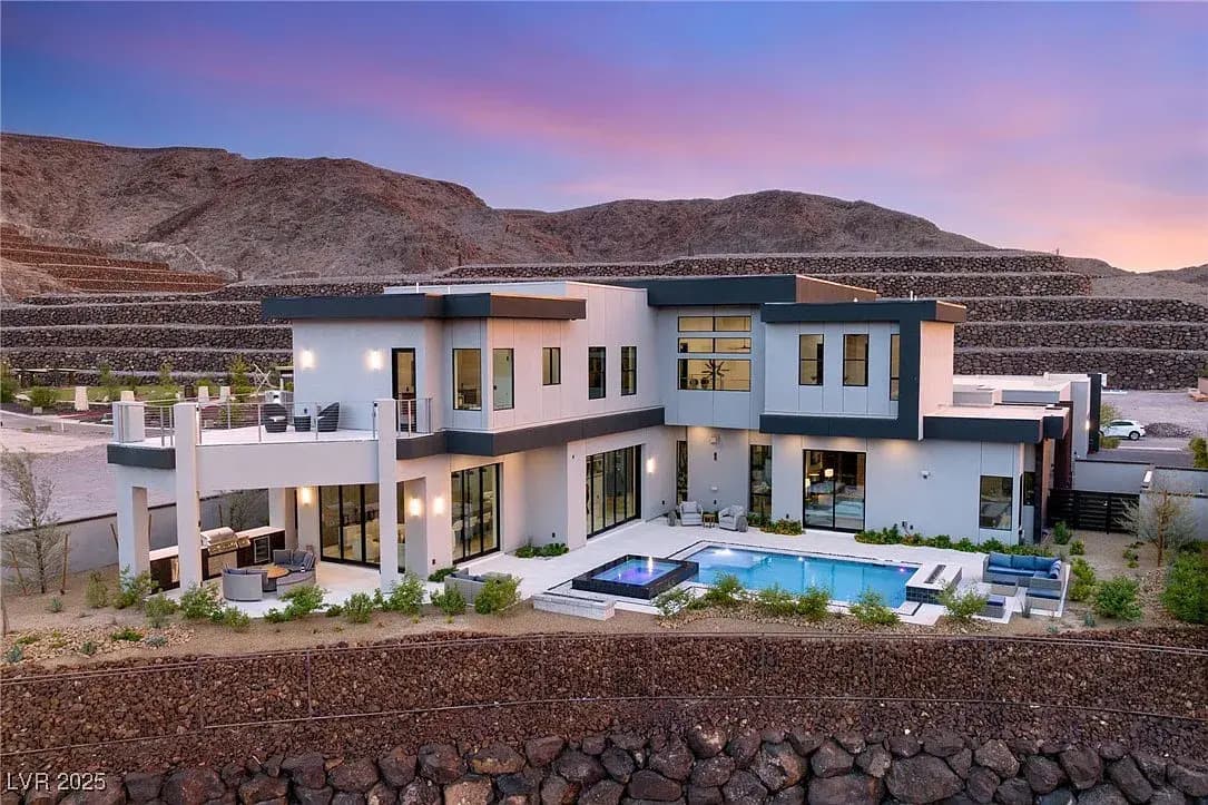 14 Sanctuary Peak Ct, Henderson NV: $6.3M Modern Marvel Redefines Desert Luxury