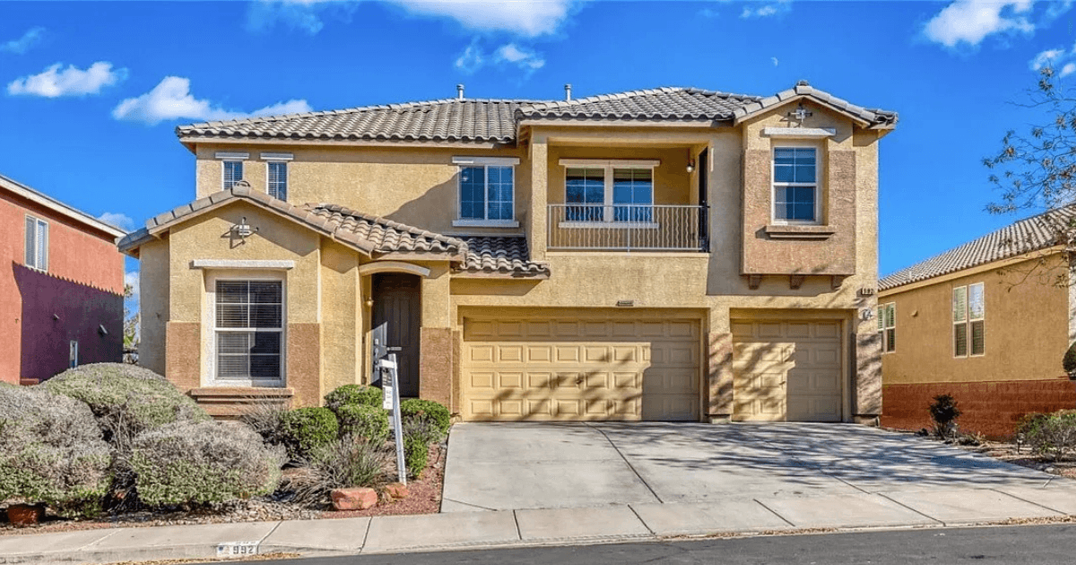 $650,000 in Henderson? This Mission Horizon Gem on Perfect Berm Ln Might Be Your Next Address