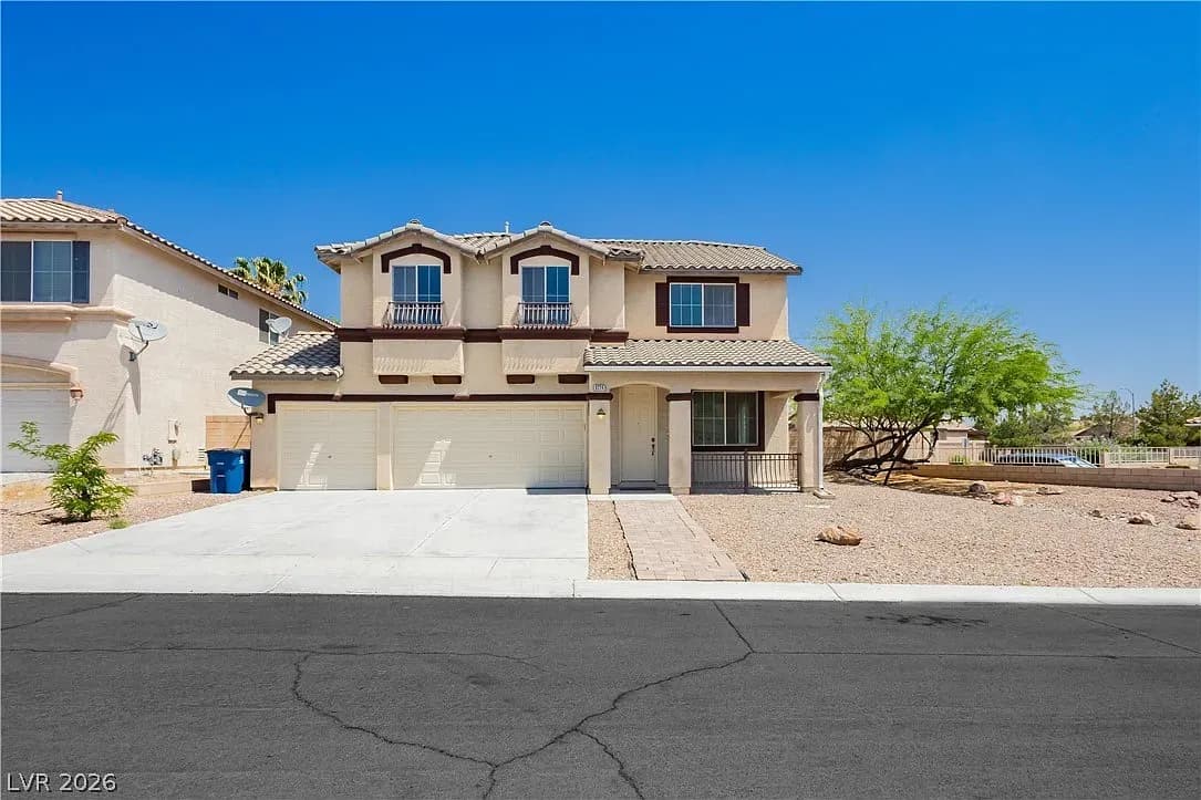 8224 Cassis Ct in Las Vegas, NV: Comfortable Living in the Heart of Spring Valley