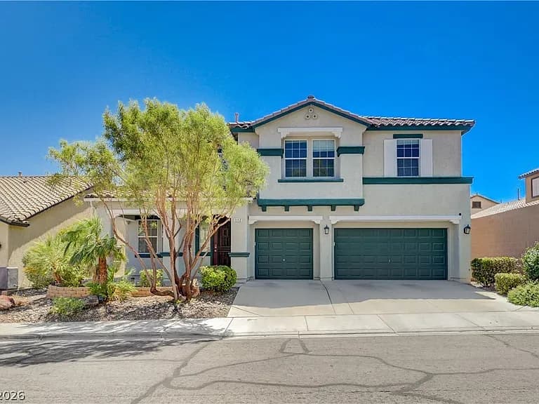 Henderson Home for Sale: 1112 Fox Coat St Offers Spacious Living With a Private Pool