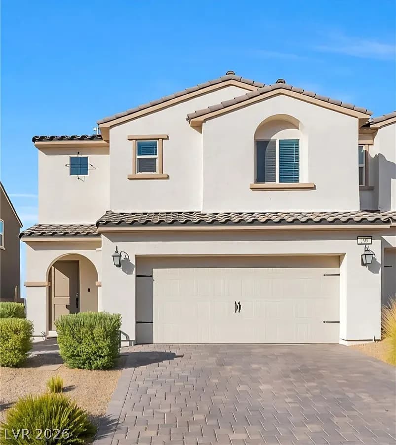 Henderson Townhome for Sale: 298 Quail Finch Dr Offers Strip Views, Loft Space, and Easy 89012 Living