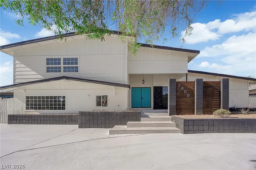 Las Vegas Home for Sale: 2809 Mason Ave Offers a Reimagined Tri-Level Layout With a Private 2-Bedroom Casita